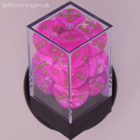Vortex™ – 16mm d6 Pink w/gold Dice Block